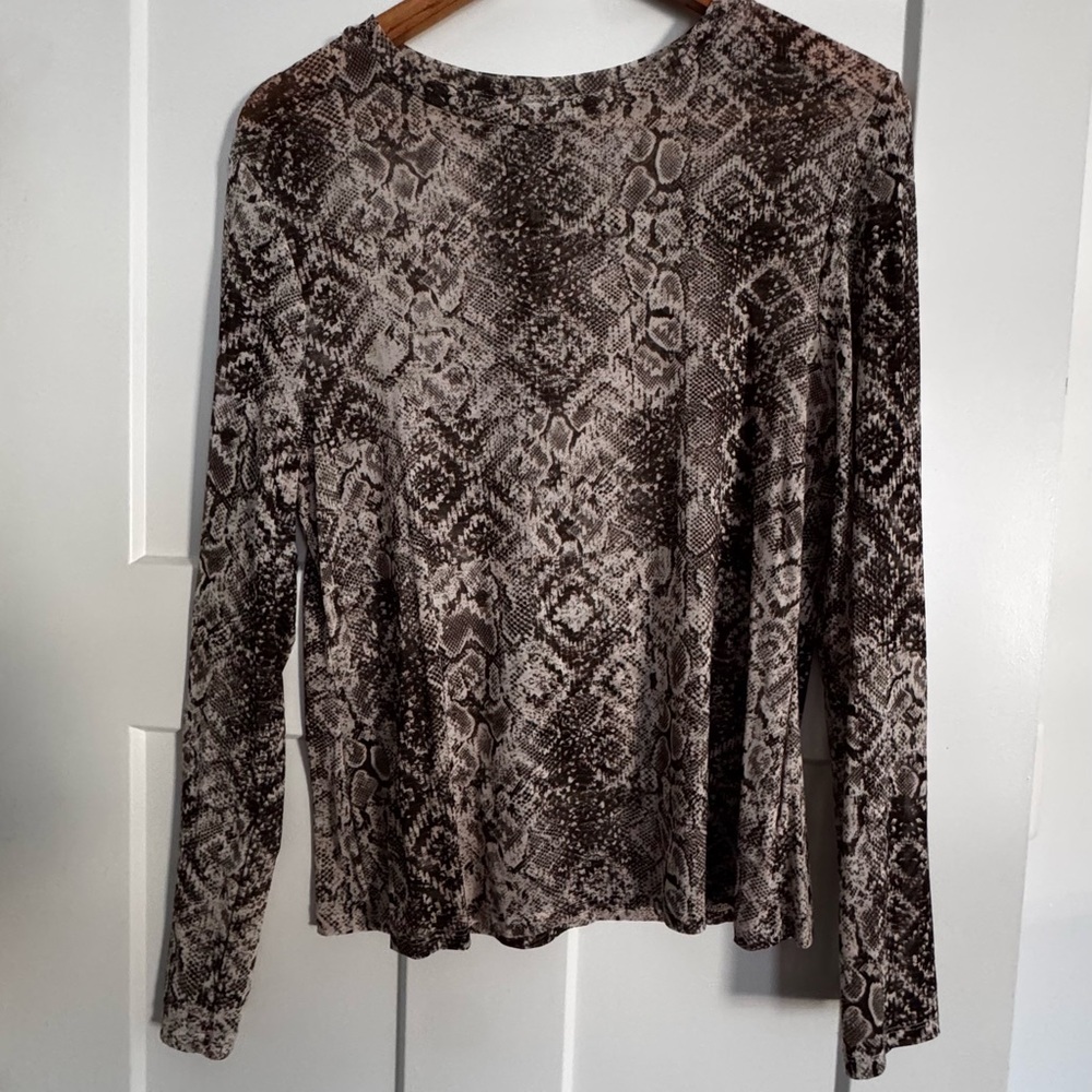 Iris Exotic Pattern Long Sleeve Top